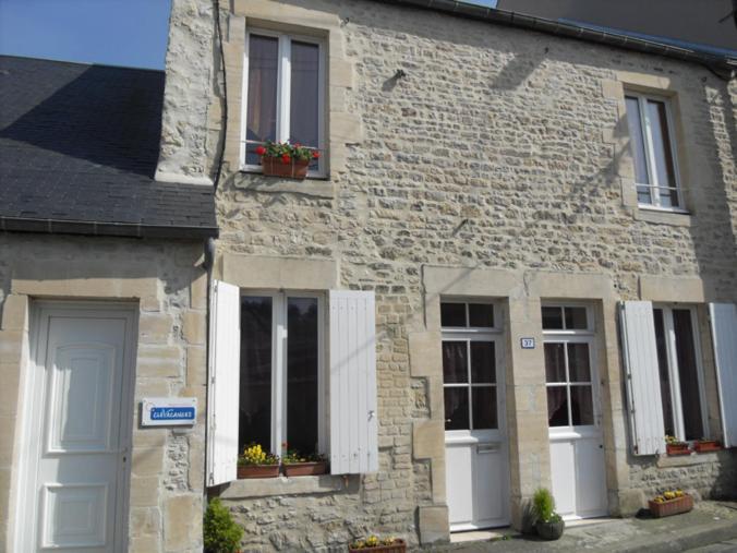 Gites De Mer Port-en-Bessin-Huppain Room photo